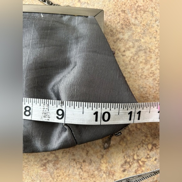 Silver gray glamorous hand/shoulder bag with lace and rhinestones - Picture 7 of 8